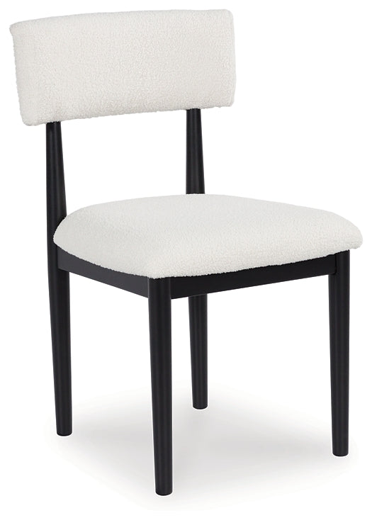 Xandrum Dining UPH Side Chair (2/CN)